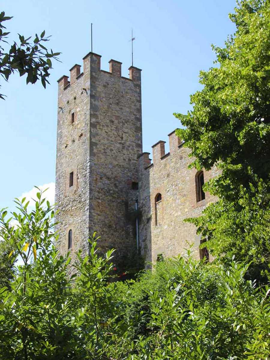 Torre del Vescovo: Tower external photograph - Tuscany villas for rent